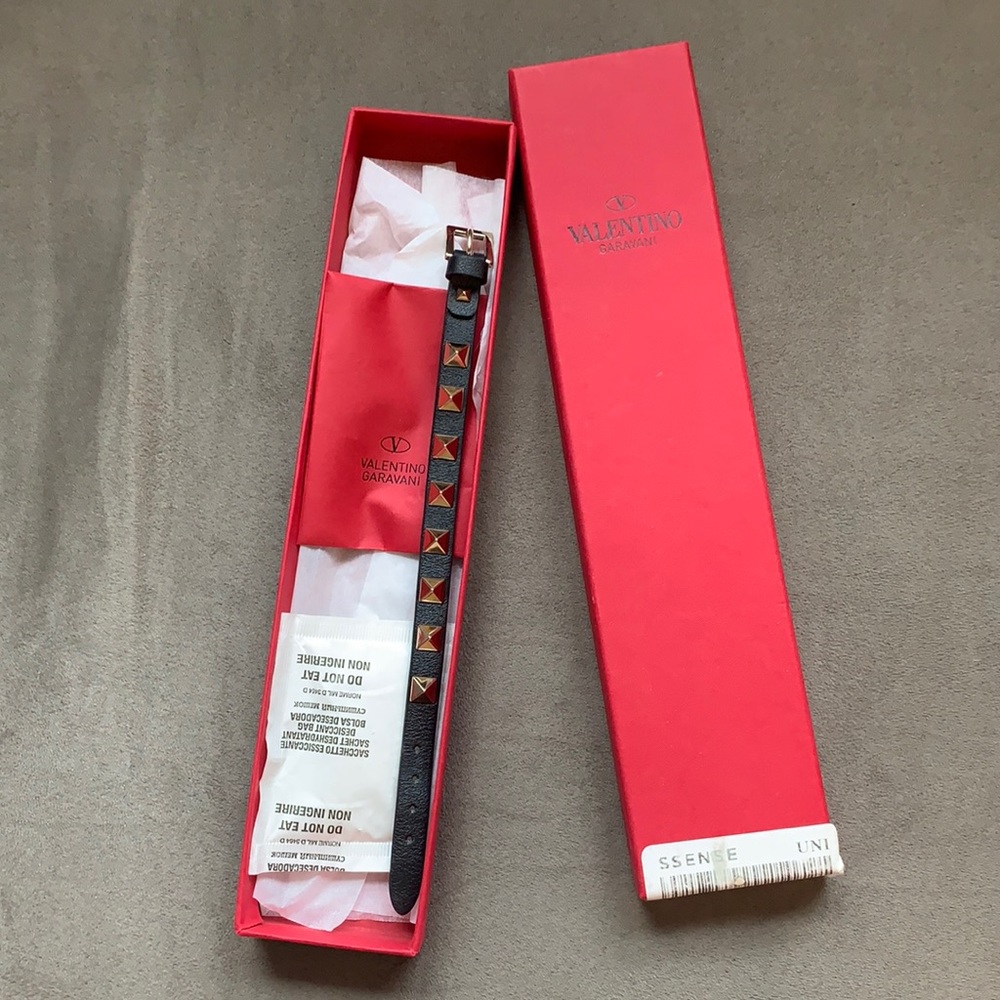 Valentino garavani bracelet